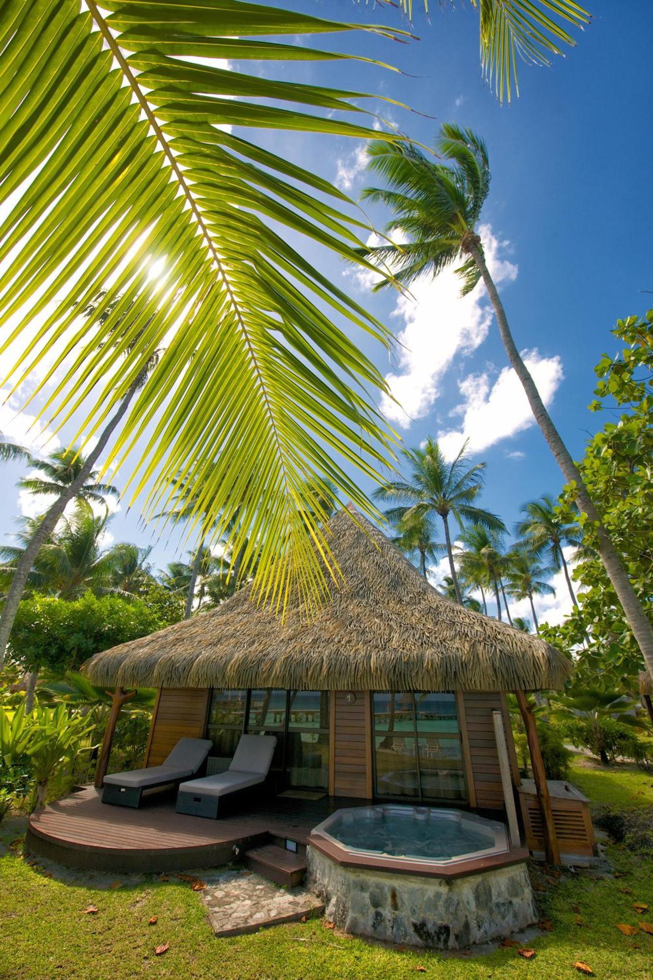 Hotel Kia Ora Resort & Spa Avatoru Exteriör bild